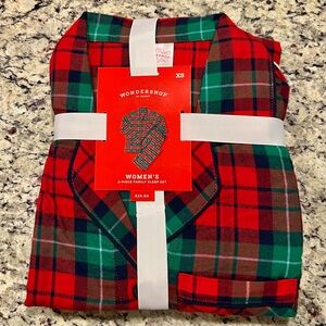 NWT Wondershop Women’s Festive 2-Piece Plaid Pajama Set - Red & Green - Size XS